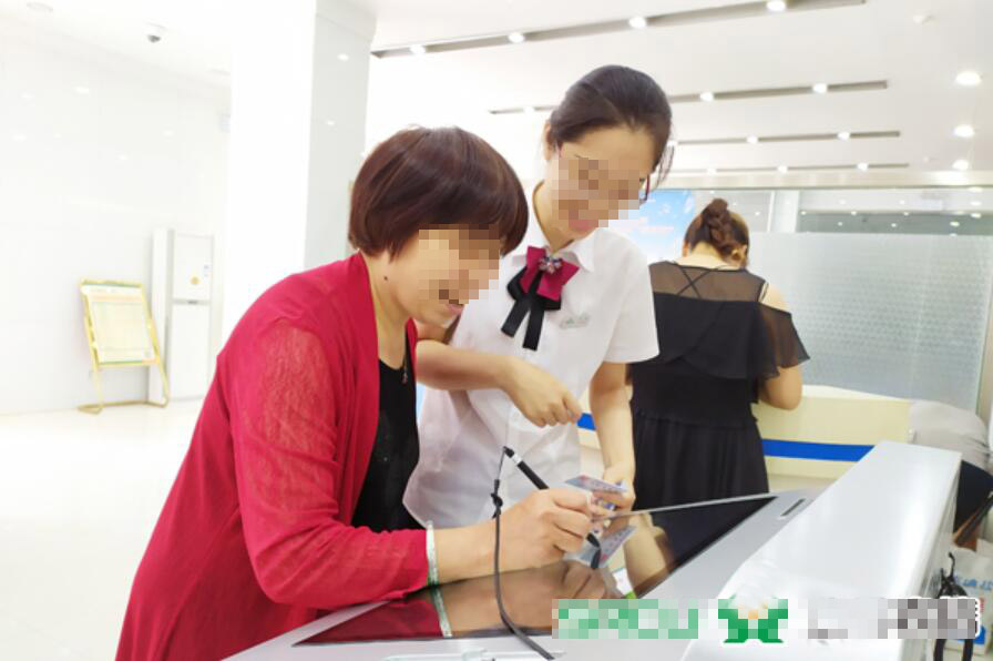 社?？ㄗx卡器助力實(shí)現(xiàn)社保行業(yè)從芯到碼信息化